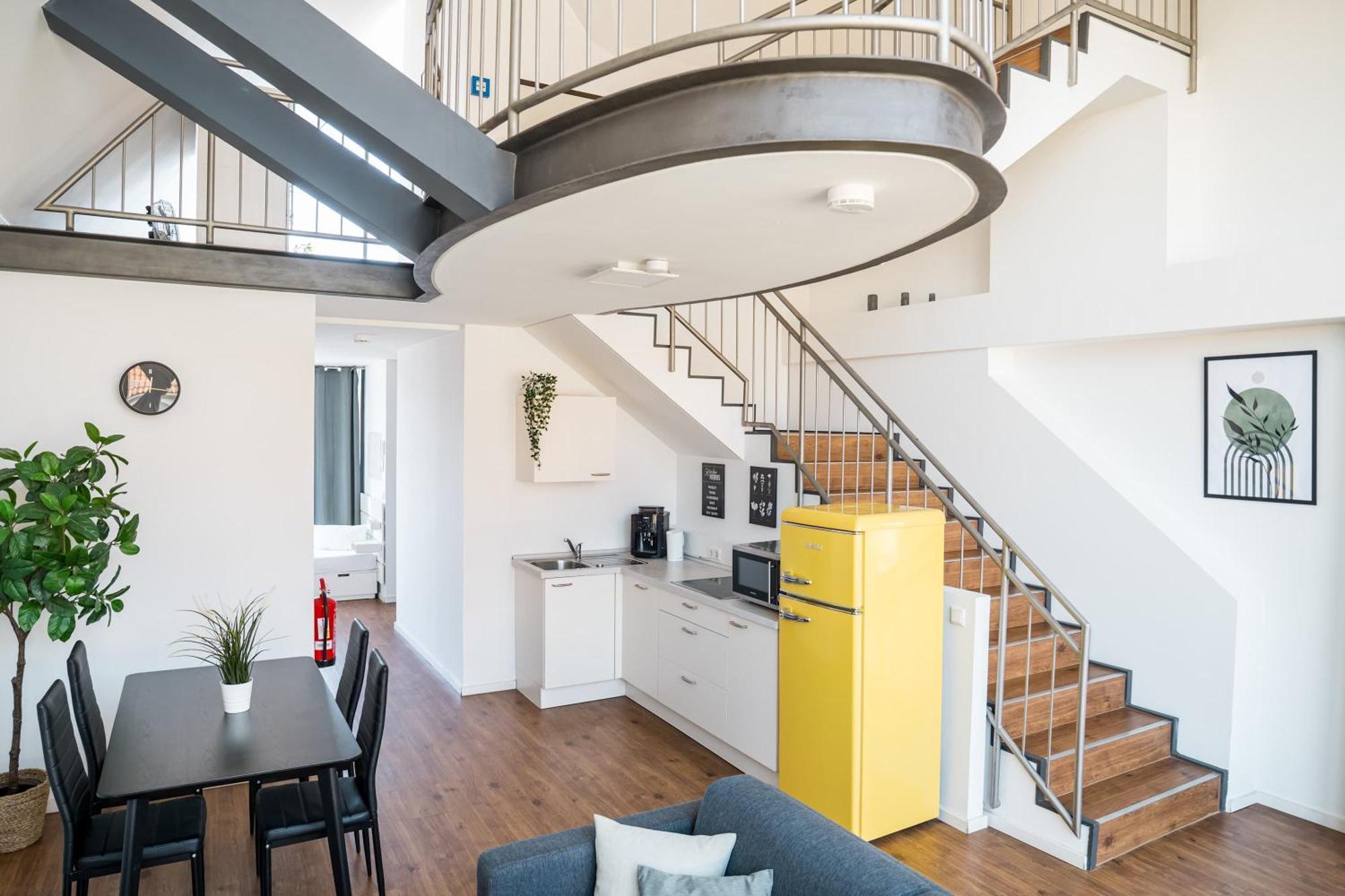 Fantastic Loft With Balcony Appartement Berlijn Buitenkant foto